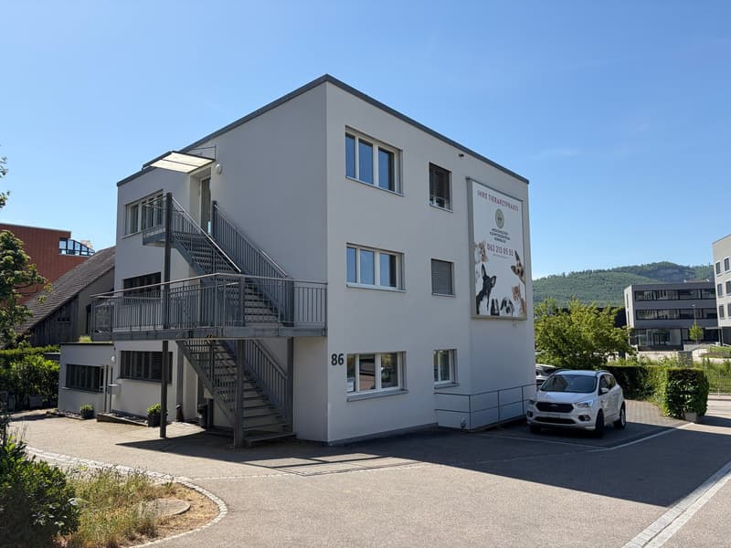 Helle 4.5-Zimmer-Wohnung mit Balkon, Lift und Aussicht in Olten (10)