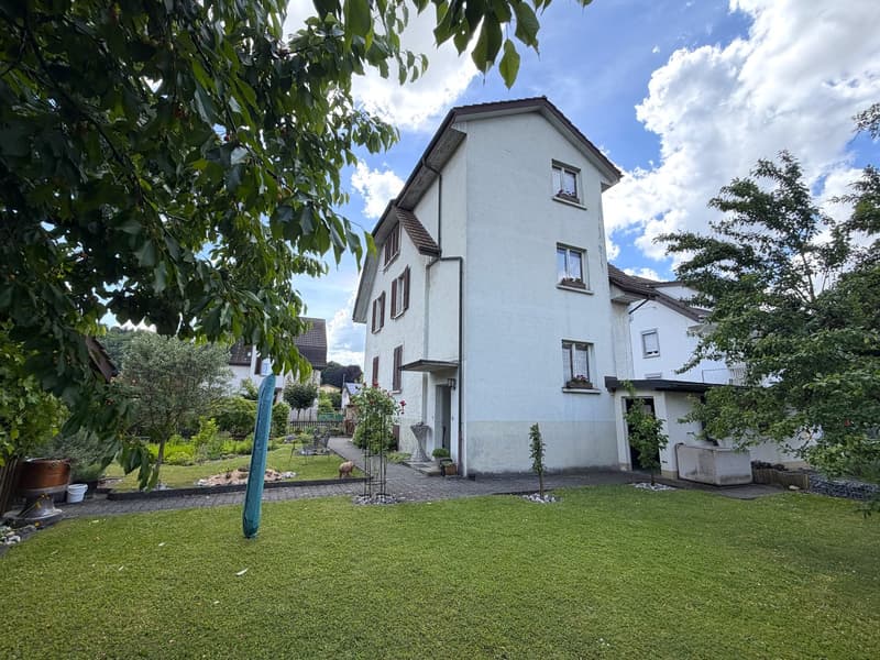 ZWEIFAMILIENHAUS / GENERATIONENHAUS MIT GARTENHAUS (INKL. KÜCHE) UND SCHÖNEM GARTEN (4)