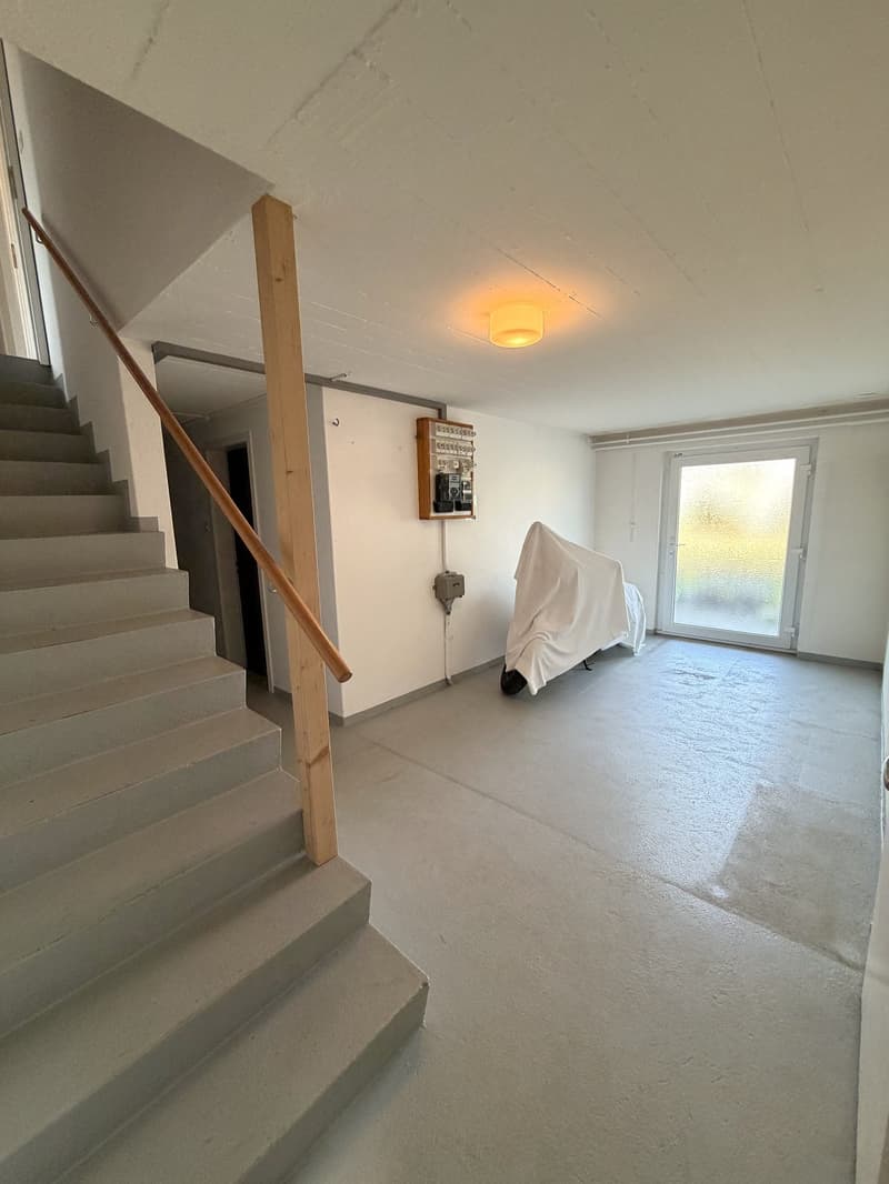 BELIEBTE, SONNIGE UND RUHIGER LAGE MIT AUSBAUPOTENTIAL AUF 880 M2 GRUNDSTÜCK (20)