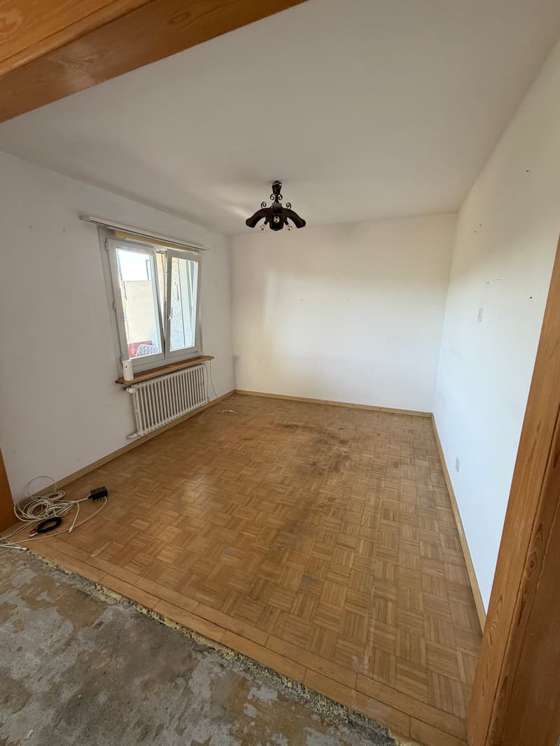 DEFH, IDEAL FÜR HANDWERKER, WARTET AUF NEUE BESITZER (8)