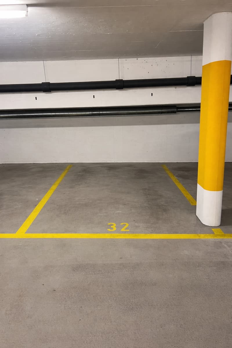 Tiefgaragenplätze in Bergdietikon (1)