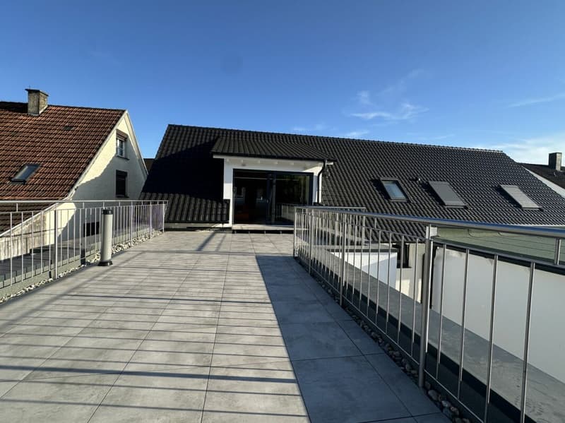 Einzigartige Dachgeschosswohnung (5,5 Zimmer) mit grosser Terrasse (9)