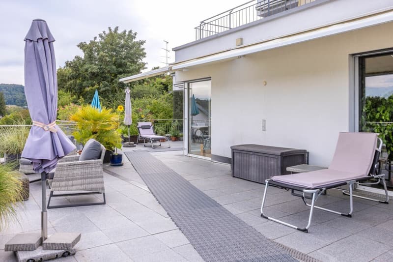 Exklusive 5,5-Zimmer-Terrassenwohnung - Premium-Rheinblick in Büsingen am Hochrhein (10)