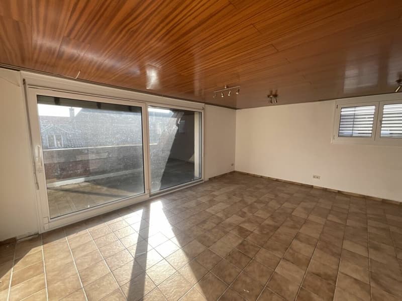 3½-Zimmer-Wohnung mit grosser Terrasse: ideales Renovationsobjekt (1)