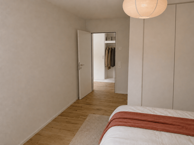 Schlafzimmer, Garderobe, Gang im Neubau