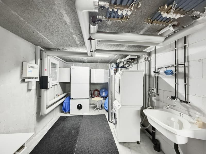 Moderne Technik und Installationen