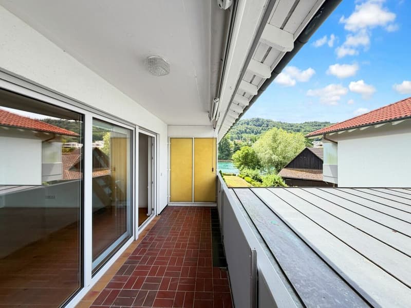 Modernisierte Maisonettewohnung in erster Rheinlage - bezugsbereit (4)