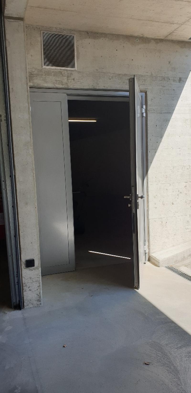 Magazzino a condizioni attraenti (affitto parziale da 55m2 possibile) (8)