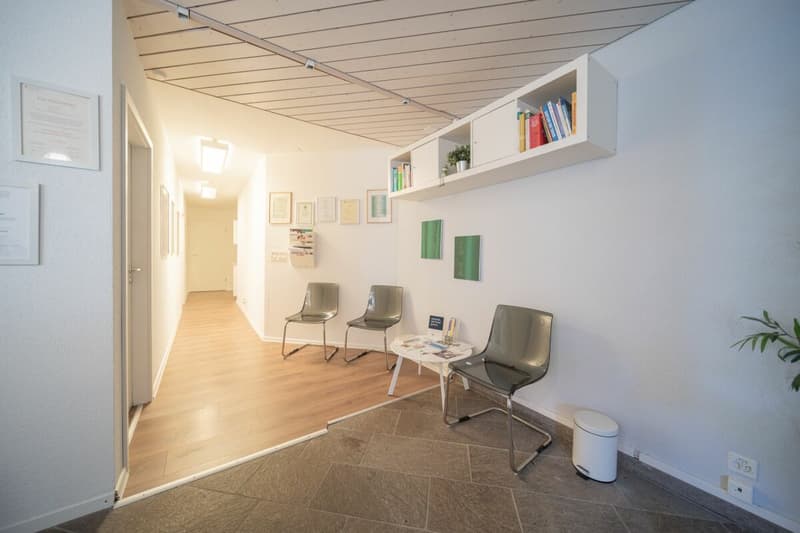 100m² Gewerbe, Praxis oder Büro (5)