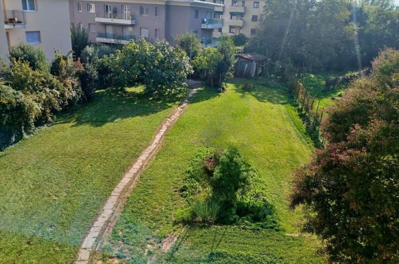 Villa d'epoca da rivalutare, con terreno edificabile per ulteriori sviluppi (6)