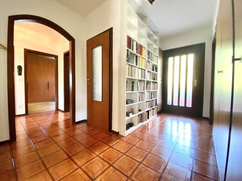 Casa indipendente con giardino e garage (10)