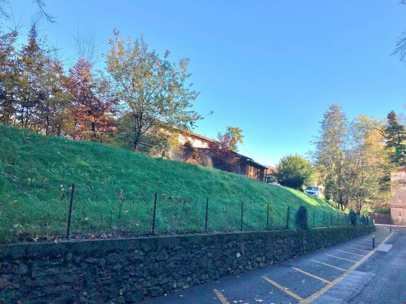 Terreno edificabile di 1'277 mq in centro paese (2)