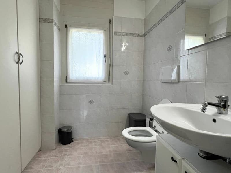 Casa unifamiliare moderna, con terrazza e giardino privato (9)