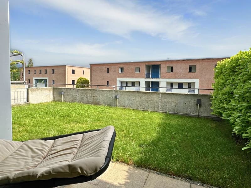 Casa unifamiliare moderna, con terrazza e giardino privato (2)