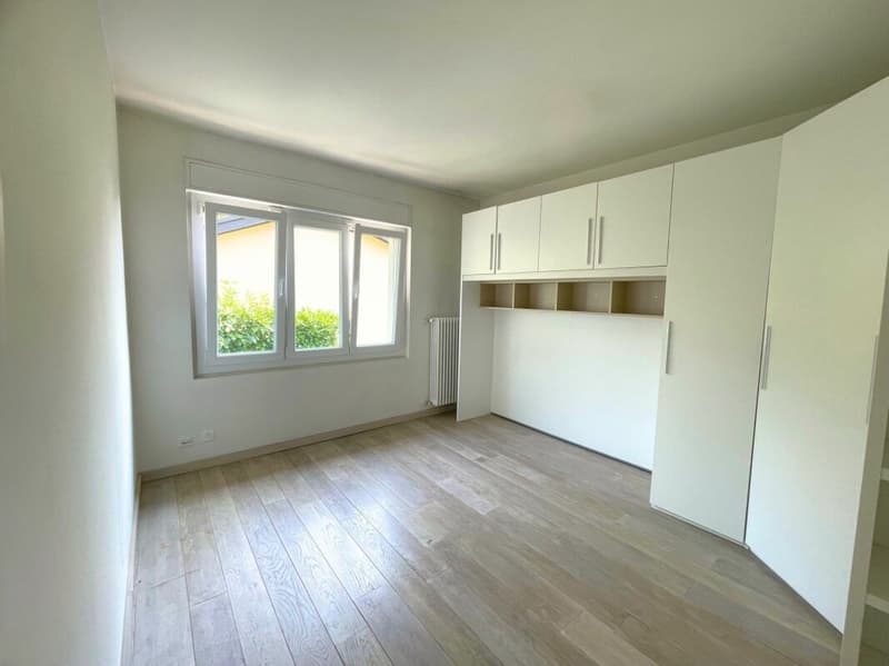 Casa unifamiliare ristrutturata con giardino e vista panoramica (10)