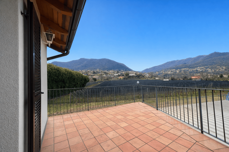 Casa unifamiliare con rustico, ampio giardino e piazzale privato (16)