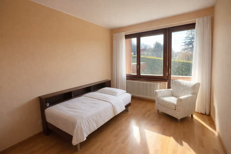 Meravigliosa villa con ampio giardino in Villa Foresta (10)