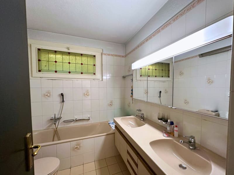 Interessante appartamento di 5.5 locali con grande terrazza e splendida vista lago (17)