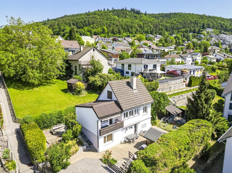 IHR WOHNTRAUM MIT AUSBAU- ODER ERWEITERUNGSPOTENZIAL AN TOP LAGE IN BERINGEN (37)