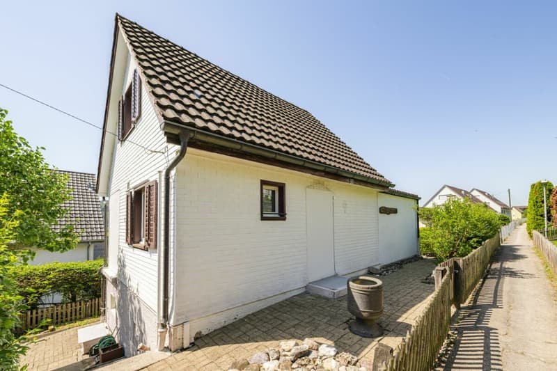 IHR WOHNTRAUM MIT AUSBAU- ODER ERWEITERUNGSPOTENZIAL AN TOP LAGE IN BERINGEN (33)