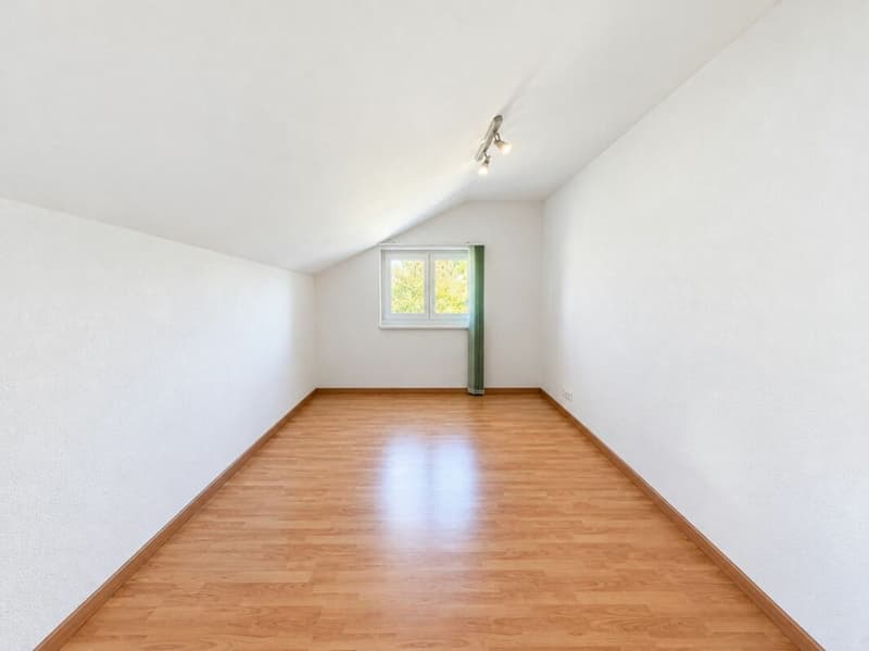 Wohntraum zur Miete - Grosszügiges Einfamilienhaus mit Garten (18)