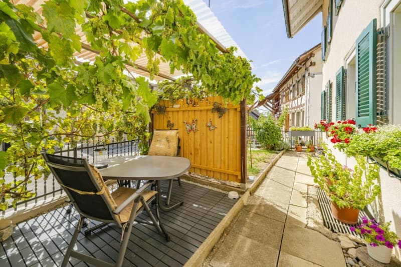 CHARMANTES MEHRFAMILIENHAUS - STETS VOLLVERMIETET - ENORMES POTENZIAL VORHANDEN (12)