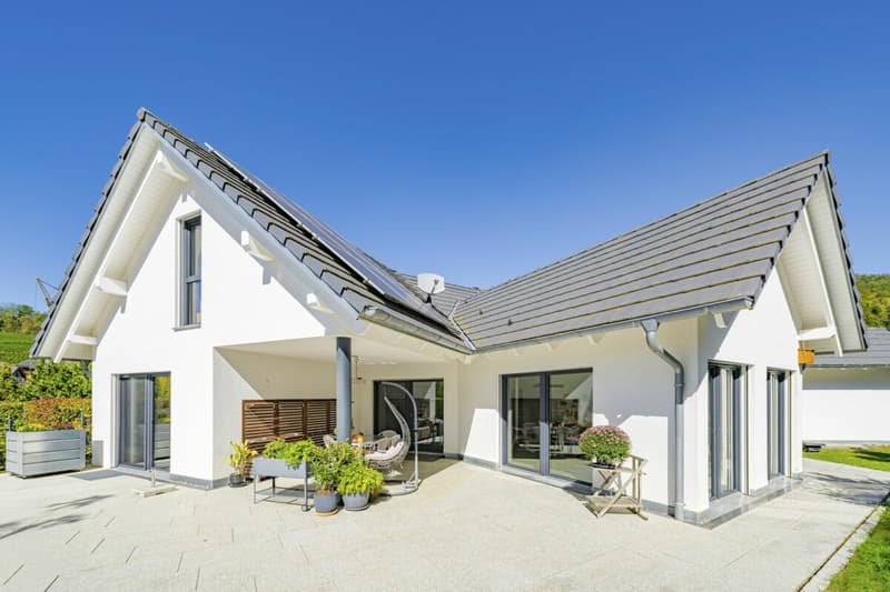 Fantastisches Einfamilienhaus in der malerischen Weinbaugemeinde Osterfingen (1)