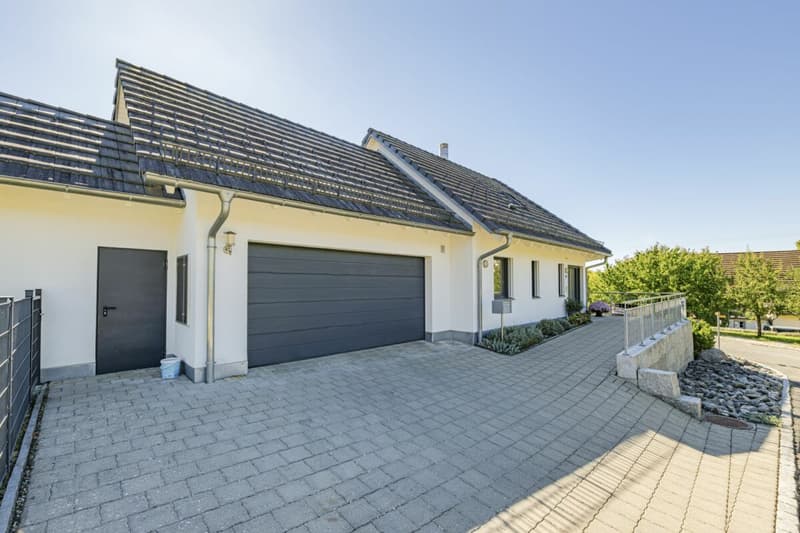 Fantastisches Einfamilienhaus in der malerischen Weinbaugemeinde Osterfingen (11)