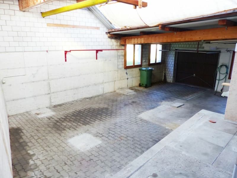 GROSSES EINFAMILIENHAUS MIT POTENZIAL (14)