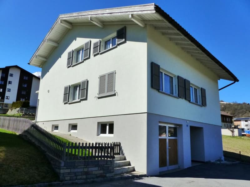 Grande maison unifamiliale de 9 pièces avec un grand potentiel dans un emplacement de rêve (14)