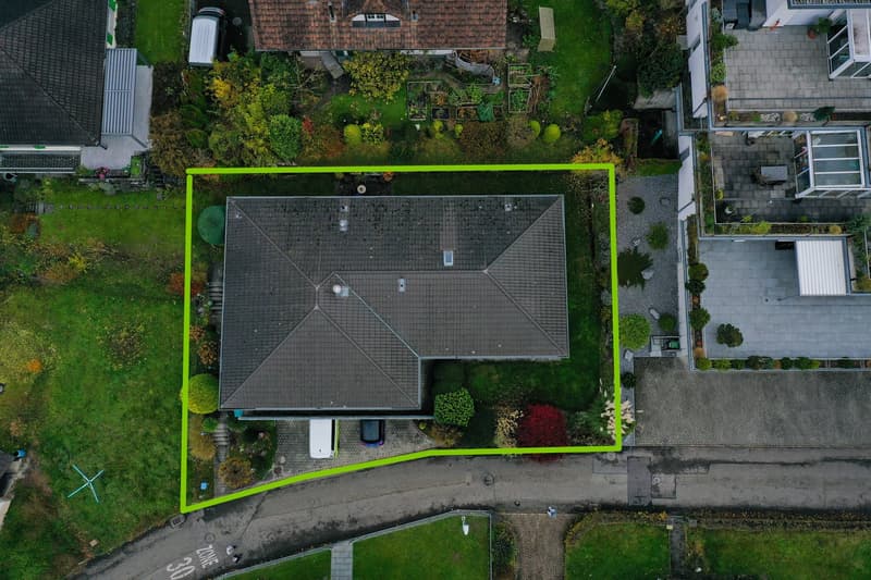 Grosszügiges 6.5-Zimmer-Einfamilienhaus am Rebberg: Weitsicht, Sonne und viel Privatsphäre (12)