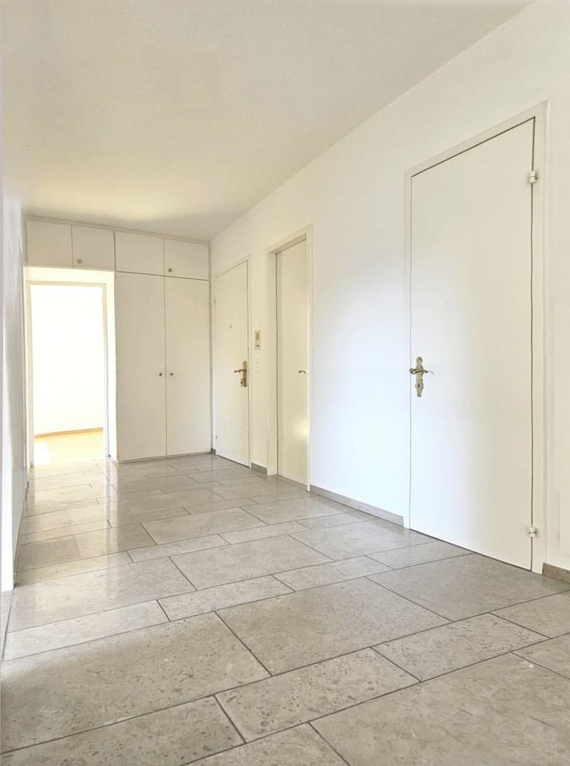 geräumige Aussicht in Bottmingen, 3 1/2 Zimmer (12)
