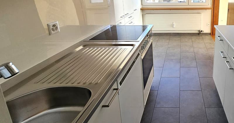 geräumige Aussicht in Bottmingen, 3 1/2 Zimmer (5)