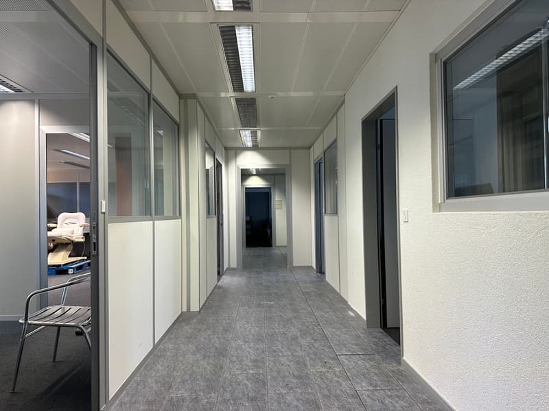 Bezugsbereite Bürofläche in herausragendem Logistikgebäude (2)