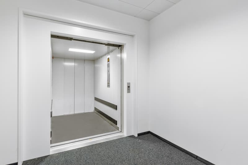 Moderne Büroflächen nahe Bahnhof Glattbrugg (7)