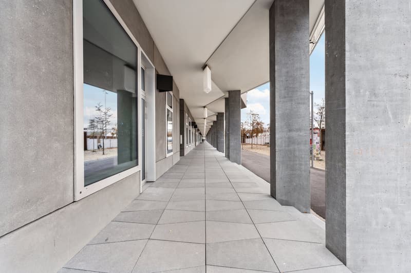 An der Esplanade: Bürofläche mit Balkon und Ausblick (8)