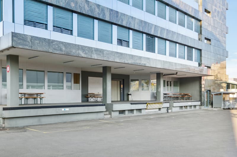 Ansprechende Bürofläche nahe Bahnhof Glattbrugg (12)