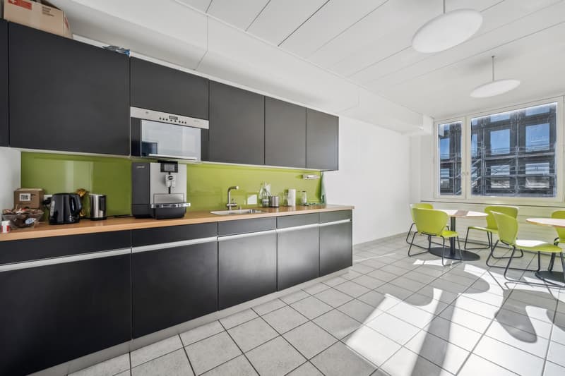 3 Monate Mietzinsfrei für ausgebaute Bürofläche mit flexibler Raumstruktur (9)