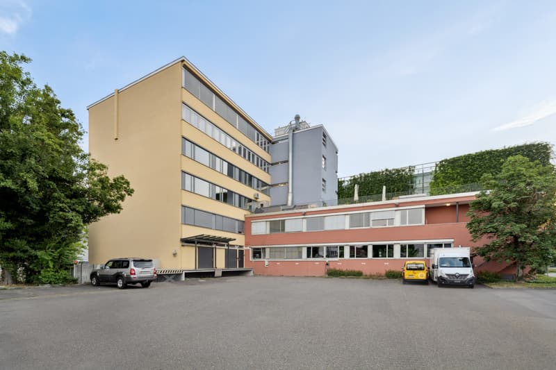 Bezugsbereite Bürofläche direkt am Bahnhof Glattbrugg (12)