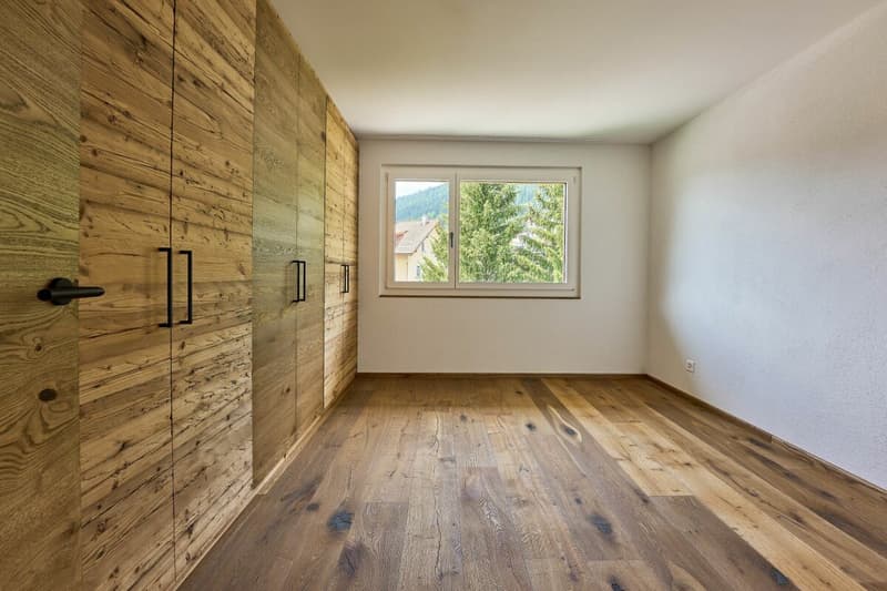 Hochwertig kernsanierte 3 1/2 Zimmer-Wohnung im Alpenchic mit Panoramablick (7)