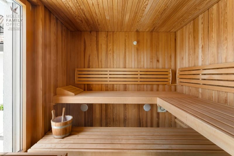 Elegantes Einfamilienhaus mit traumhafter Gartenanlage und Poolidylle (12)