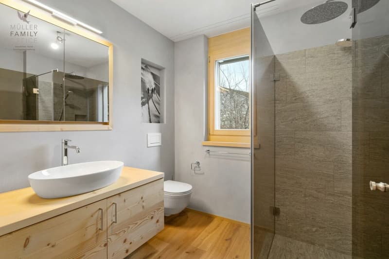 Neubau Wohntraum im modernen Bergchic - 3 1/2 Zimmer-Wohnung mit schönem Balkon (Zweitwohnung) (13)