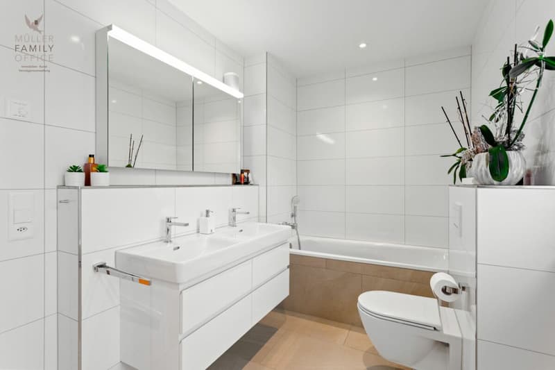 Wohnen wie im Einfamilienhaus - Exklusive 4 1/2 Zimmer-Gartenwohnung mit schöner Seesicht, viel Privatsphäre und hochwertigem Ausbau (12)