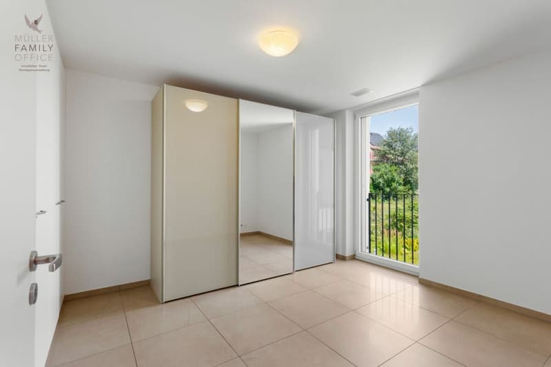 Exklusive 4 1/2 Zimmer-Wohnung im Herzen von Seuzach (12)