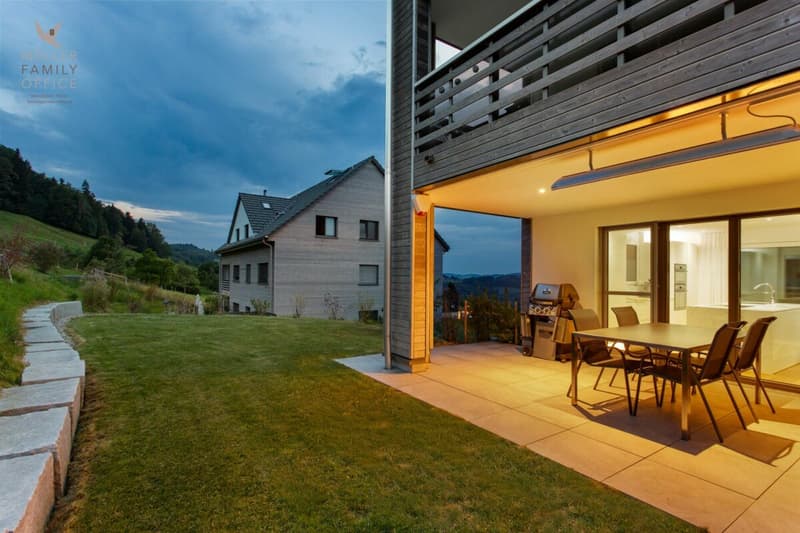 Wohnen wie im Einfamilienhaus - Exklusive 4 1/2 Zimmer-Gartenwohnung mit schöner Seesicht, viel Privatsphäre und hochwertigem Ausbau (5)