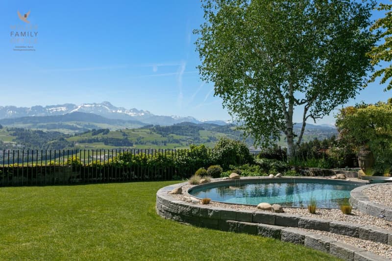 Charmantes Einfamilienhaus mit einmaliger Sicht auf den Säntis (2)
