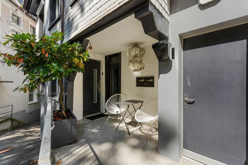 Urbanes Einfamilienhaus mit Atelier nahe Altstadt und Mülenenschlucht (3)