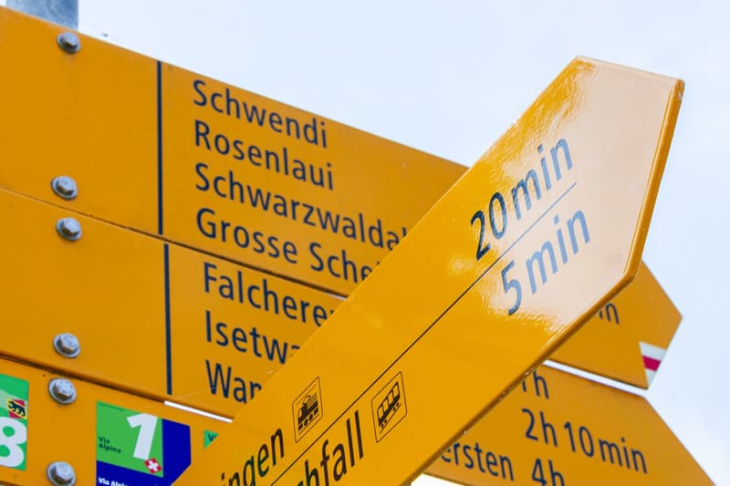 Ein Grundstück inmitten der Berge (4)