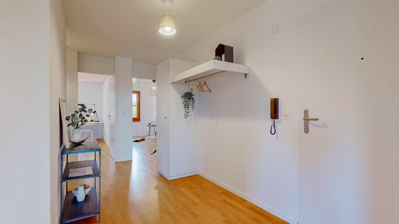 5.5-Zi-Whg-in-Ortschwaben-Eingang.jpg