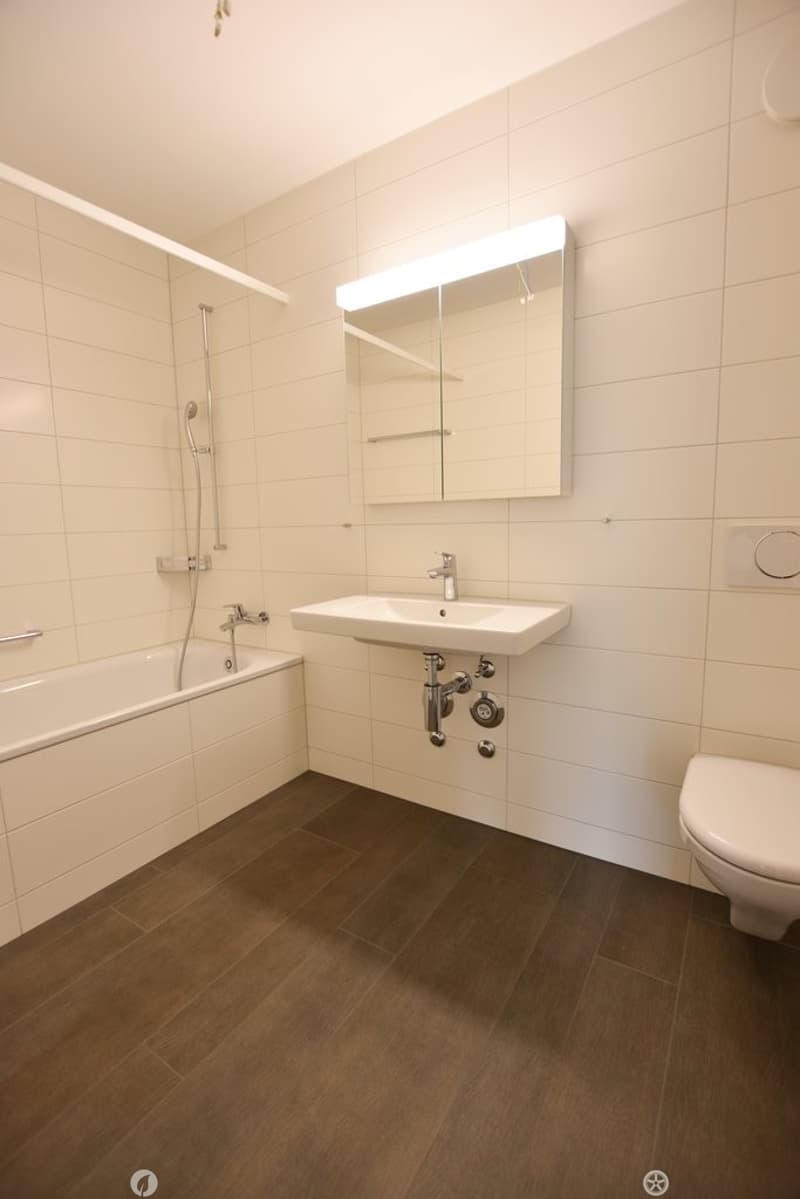 Badezimmer mit Badewanne